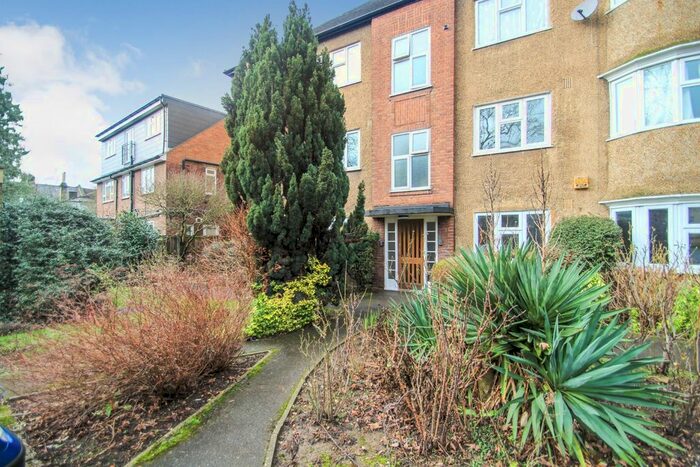 2 Bedroom Flat To Rent In Loxley Hall, 48 Kingswood Road, London, Greater London E11