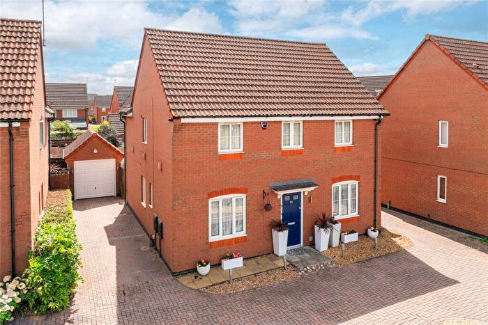 4 Bedroom Detached House For Sale In Springfield Road, Rushden, Northampton, Northamptonshire, NN10