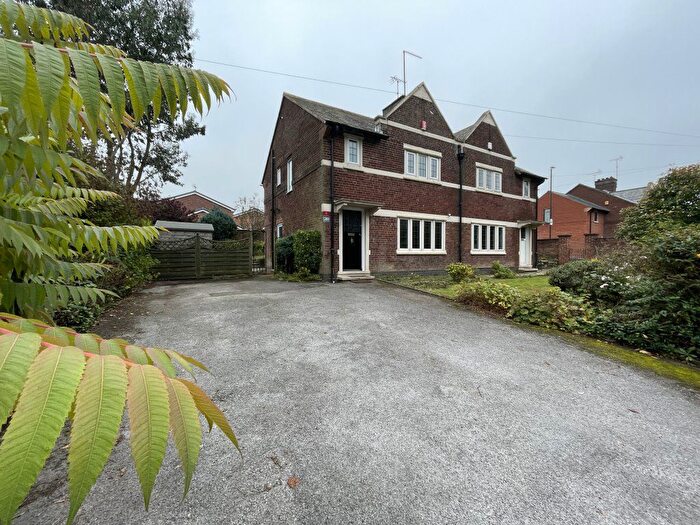 3 Bedroom Semi-Detached House To Rent In Derby Road, Alfreton, DE55