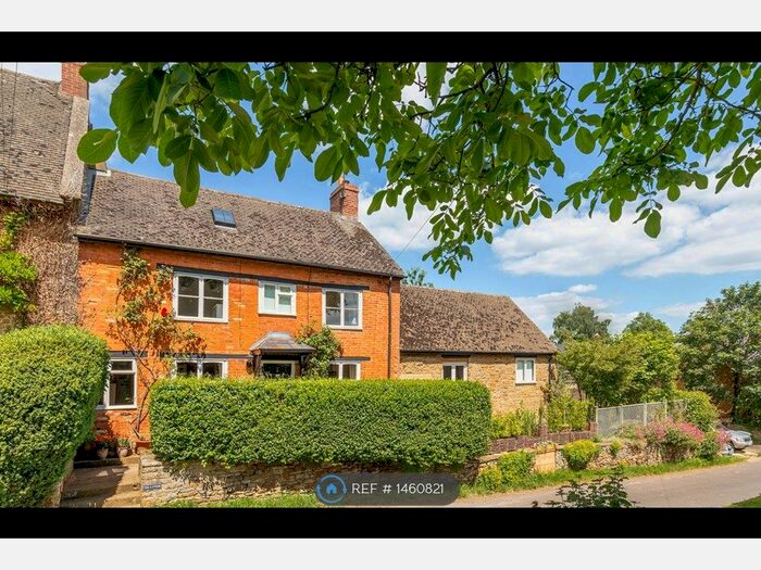 4 Bedroom Semi-Detached House To Rent In Burdrop, Banbury, OX15