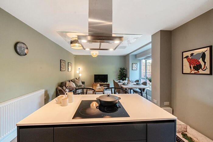 4 Bedroom Town House To Rent In Casa By Moda, Tannery Row Leeds, LS5