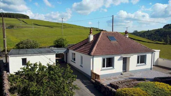 3 Bedroom Detached Bungalow For Sale In Auldgirth, Dumfries, Dumfries And Galloway, DG2