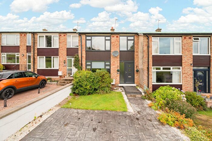 3 Bedroom Terraced House For Sale In Oxgangs Farm Drive, Edinburgh, EH13