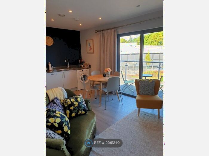 1 Bedroom Flat To Rent In North Street, Horsham, RH13