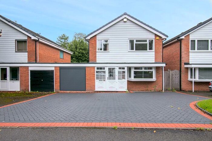 4 Bedroom Detached House To Rent In Wheeleys Road, Edgbaston, B15