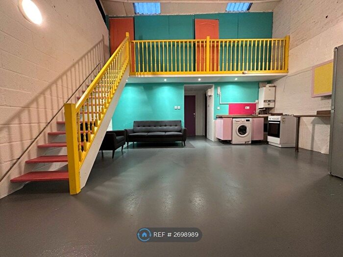 2 Bedroom Flat To Rent In Timberwharf Road, London, N16