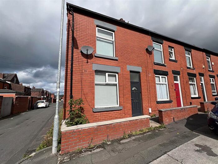 2 Bedroom End Of Terrace House For Sale In Nunnery Road, Bolton, BL3