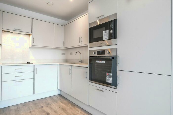 1 Bedroom Apartment To Rent In Obelisk Way, Camberley, Surrey, GU15