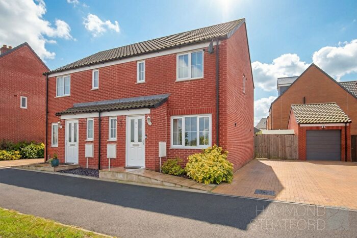 3 Bedroom Semi Detached House For Sale In Burnthouse Lane, Hethersett, NR9