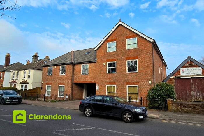 2 Bedroom Flat To Rent In Caterham, Surrey, CR3