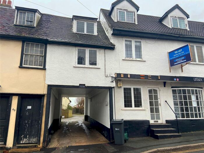 1 Bedroom Flat To Rent In Church Street, Bocking, Braintree, Essex, CM7