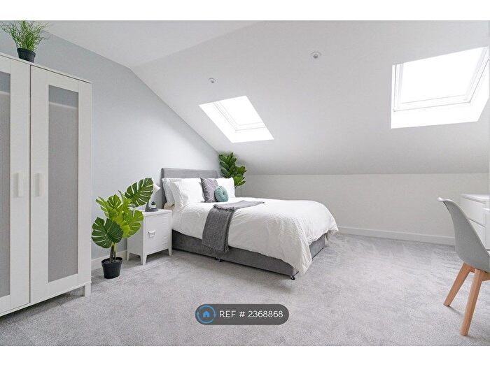 7 Bedroom Terraced House To Rent In Hudson Road, Southsea, PO5