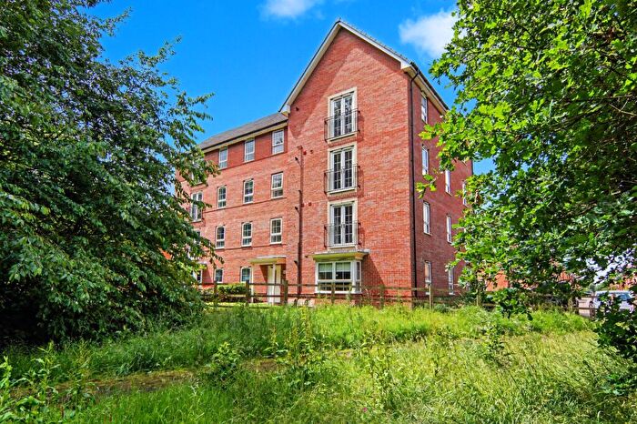 2 Bedroom Flat For Sale In Mistle Court, Coventry, CV4
