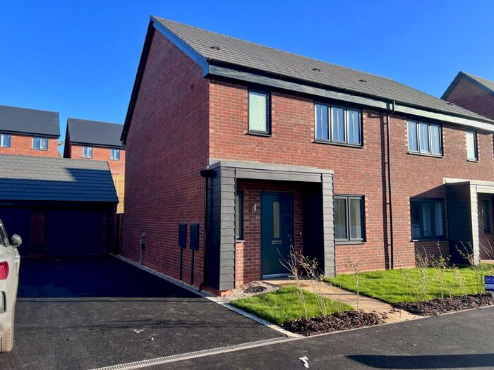 3 Bedroom House To Rent In Robert Adam Road, Derby, DE22