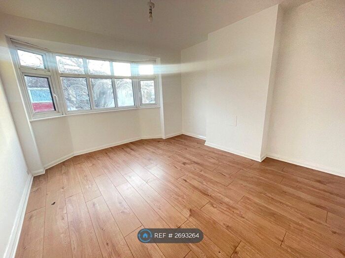 3 Bedroom Terraced House To Rent In Kenneth Road, Romford, RM6