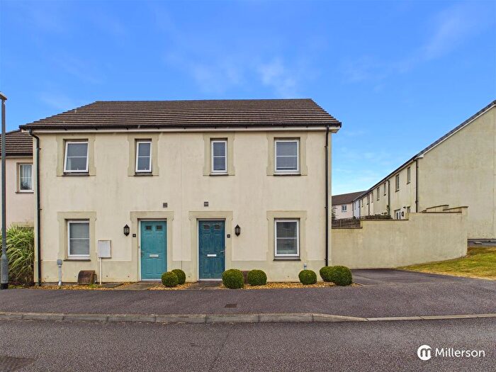 2 Bedroom End Terrace House For Sale In Penscowen Road, Camborne, TR14