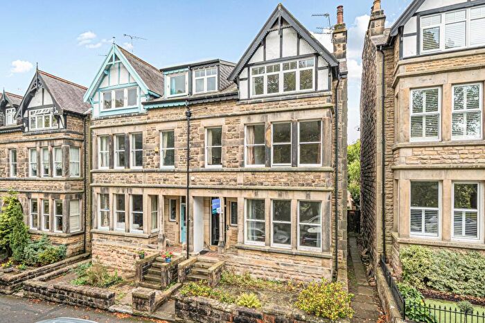 4 Bedroom Block Of Apartments For Sale In Harlow Moor Drive, Harrogate, HG2