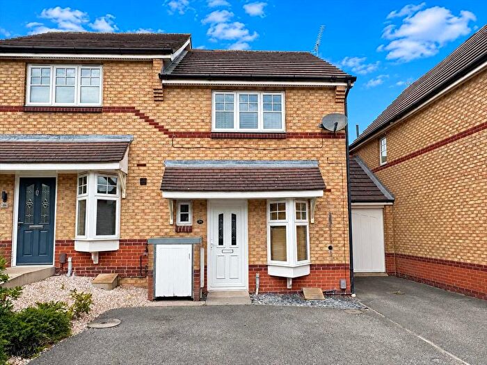 2 Bedroom Town House For Sale In Fisher Close, Sutton In Ashfield, NG17