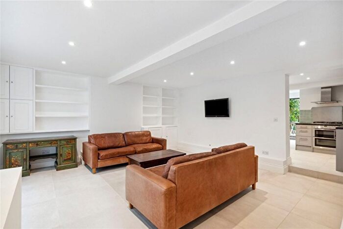 1 Bedroom Flat To Rent In Oxford Road South, Chiswick, W4