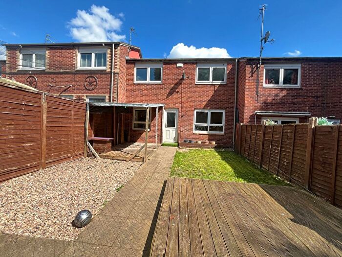 2 Bedroom Terraced House To Rent In Aikman Avenue, Leicester, LE3