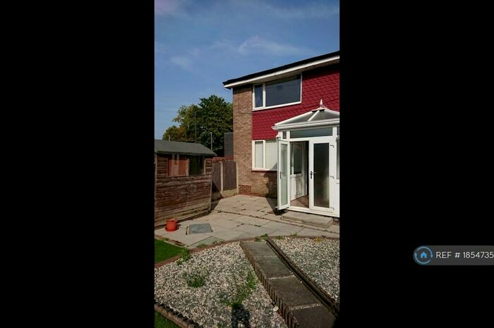 2 Bedroom Semi-Detached House To Rent In Epsom Avenue, Sale, M33