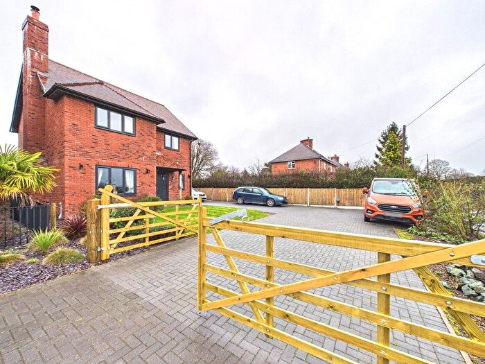 4 Bedroom Detached House For Sale In Sutton Lane, Woodseaves, Market Drayton, Shropshire, TF9