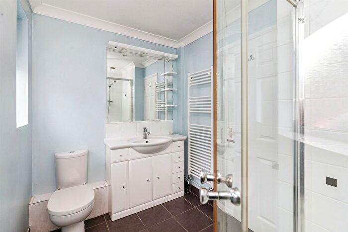 2 Bedroom Detached Bungalow For Sale In Greenacre Crescent, Lowestoft, NR32