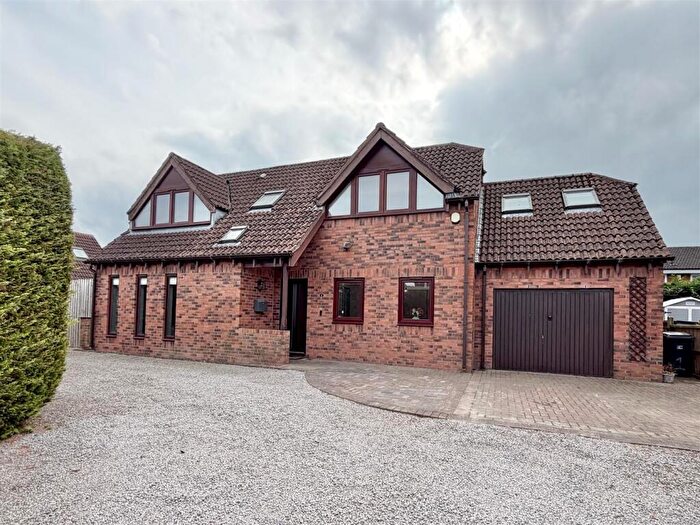 4 Bedroom Detached House For Sale In Lytham Court, Carlisle, CA2