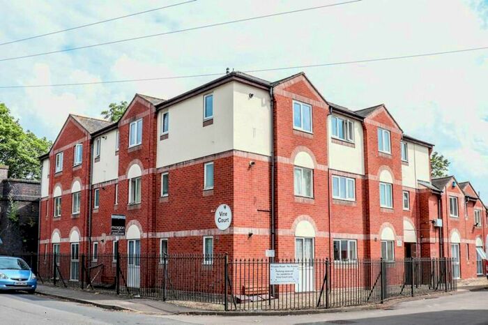 1 Bedroom Flat To Rent In Town Centre, GL50