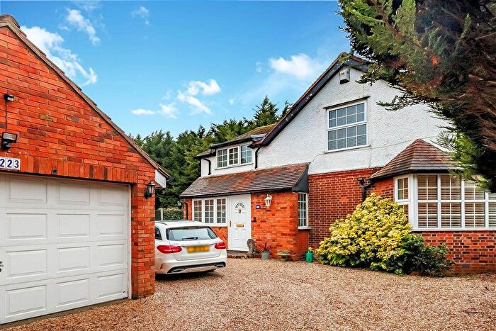 4 Bedroom Semi Detached House For Sale In High Road, North Weald, CM16