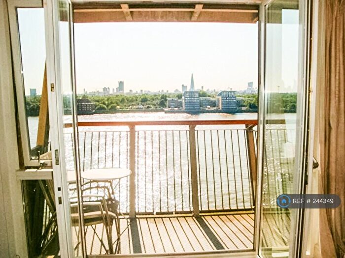 2 Bedroom Flat To Rent In Vanguard Building, London, E14