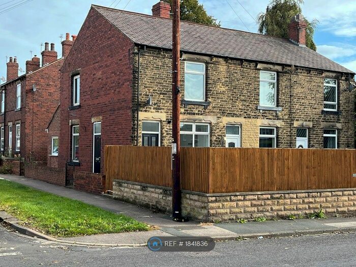 2 Bedroom End Of Terrace House To Rent In Wesley Street, Ossett, WF5