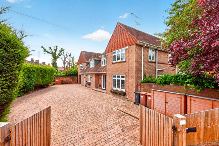 5 Bedroom Detached House For Sale In Widford Grove, Chelmsford, Essex, CM2