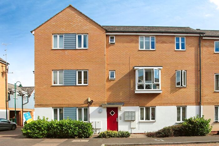 1 Bedroom Flat For Sale In Delves Way, Hampton Centre, Peterborough, PE7