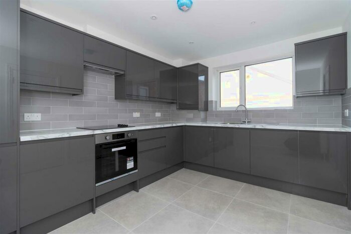 3 Bedroom Maisonette To Rent In Broadwater Street East, Worthing, BN14