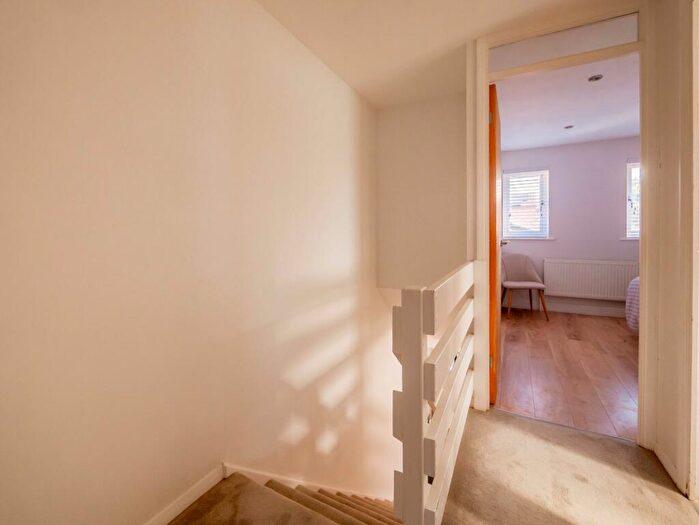 2 Bedroom Semi-Detached House For Sale In Woodstock Crescent, Hockley, SS5