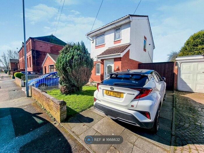 2 Bedroom Semi-Detached House To Rent In Whittaker Street, Radcliffe, Manchester, M26