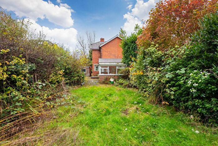 2 Bedroom Semi-Detached House For Sale In Summerleaze Road, Maidenhead, SL6