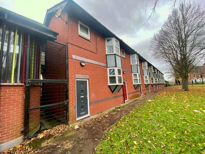 1 Bedroom Maisonette To Rent In Sunbourne Court, Nottingham, NG7