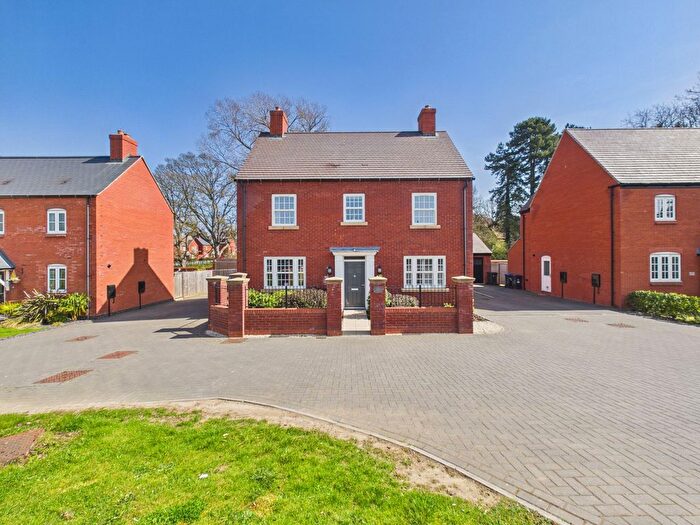 4 Bedroom Detached House For Sale In Burcote Road, Towcester, NN12