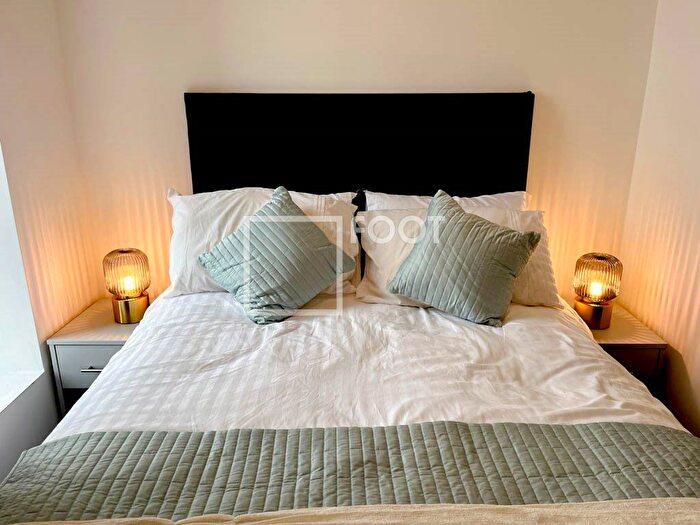 1 Bedroom Flat To Rent In Highpoint, New John Street, BD1