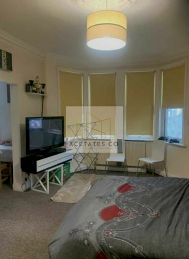 1 Bedroom Studio To Rent In Third Avenue, Acton, London, W3