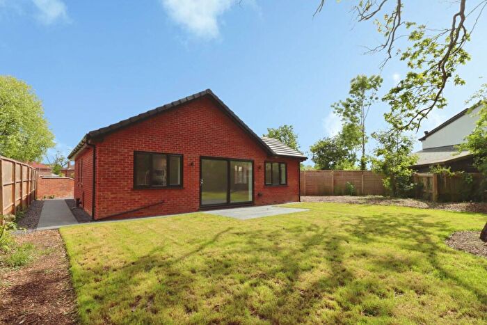2 Bedroom Bungalow For Sale In Palatine Road, Bromborough, CH62