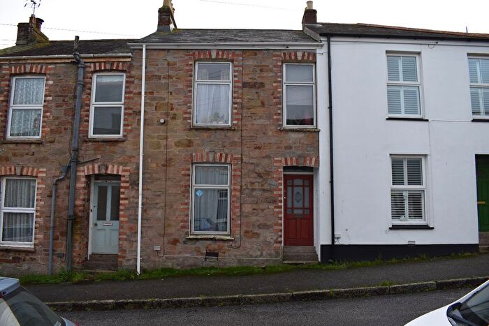 3 Bedroom Flat To Rent In Lister Street, Falmouth, TR11