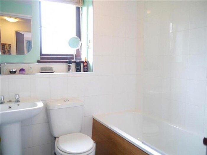 1 Bedroom Flat To Rent In St. Pauls Court, Reading, RG1