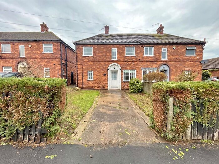 3 Bedroom Semi Detached House For Sale In South Duffield Road, Osgodby, Selby, YO8