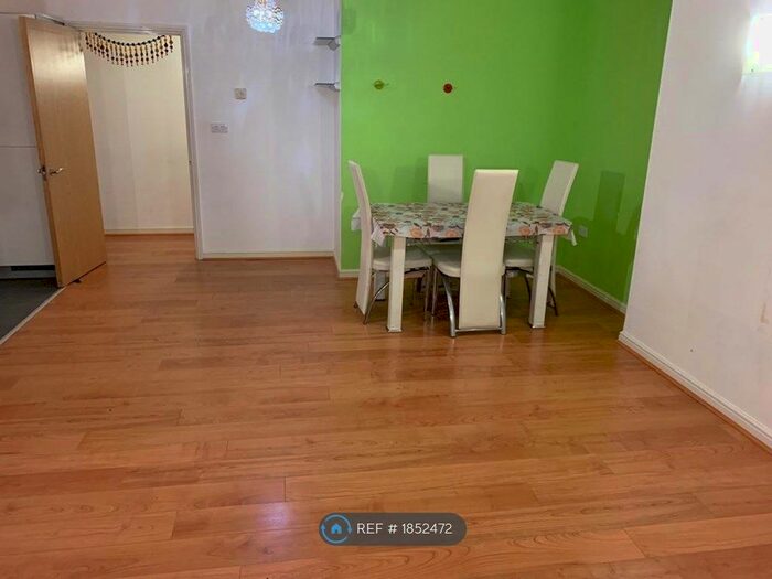 1 Bedroom Flat To Rent In City View, Ilford, IG1