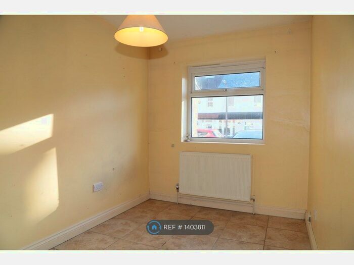 Studio To Rent In Beauchamp Road, Sutton, SM1