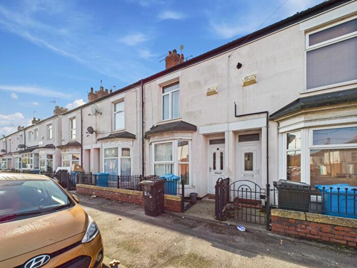 2 Bedroom Terraced House For Sale In Aylesford Street, Hull, HU3