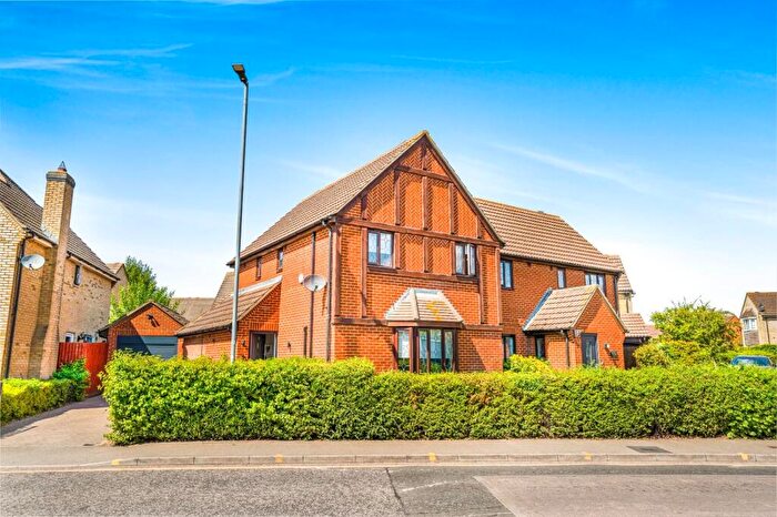 3 Bedroom Semi-Detached House For Sale In Woodlands Park Drive, Dunmow, Essex, CM6